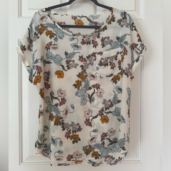 Maurices Tops - Maurices Floral Shirt/Blouse, Medium